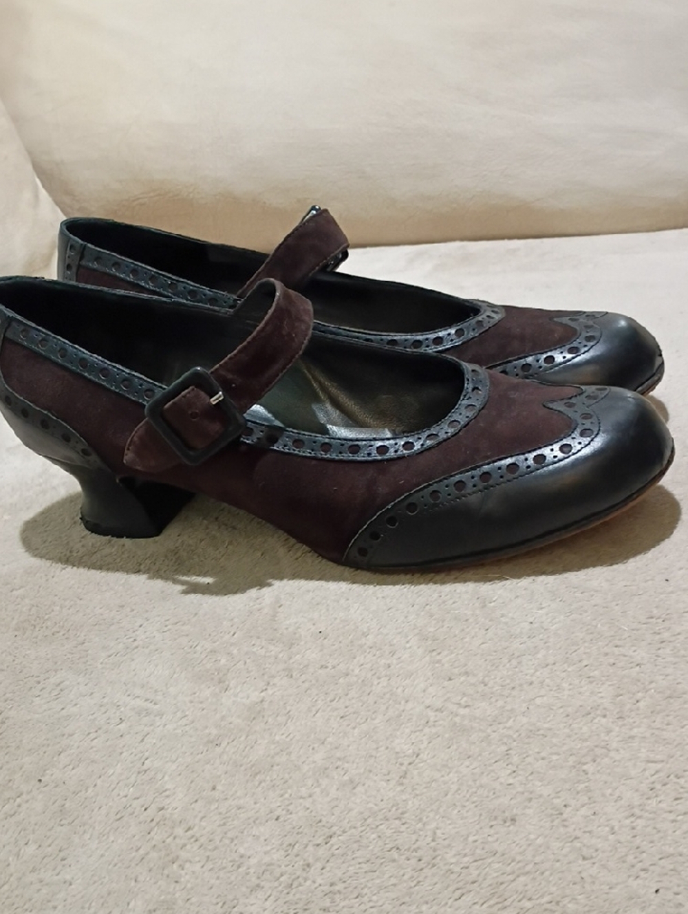 Peter Fox Brown Mary Jane Heels with Brogue Accent - Picture 4 of 8